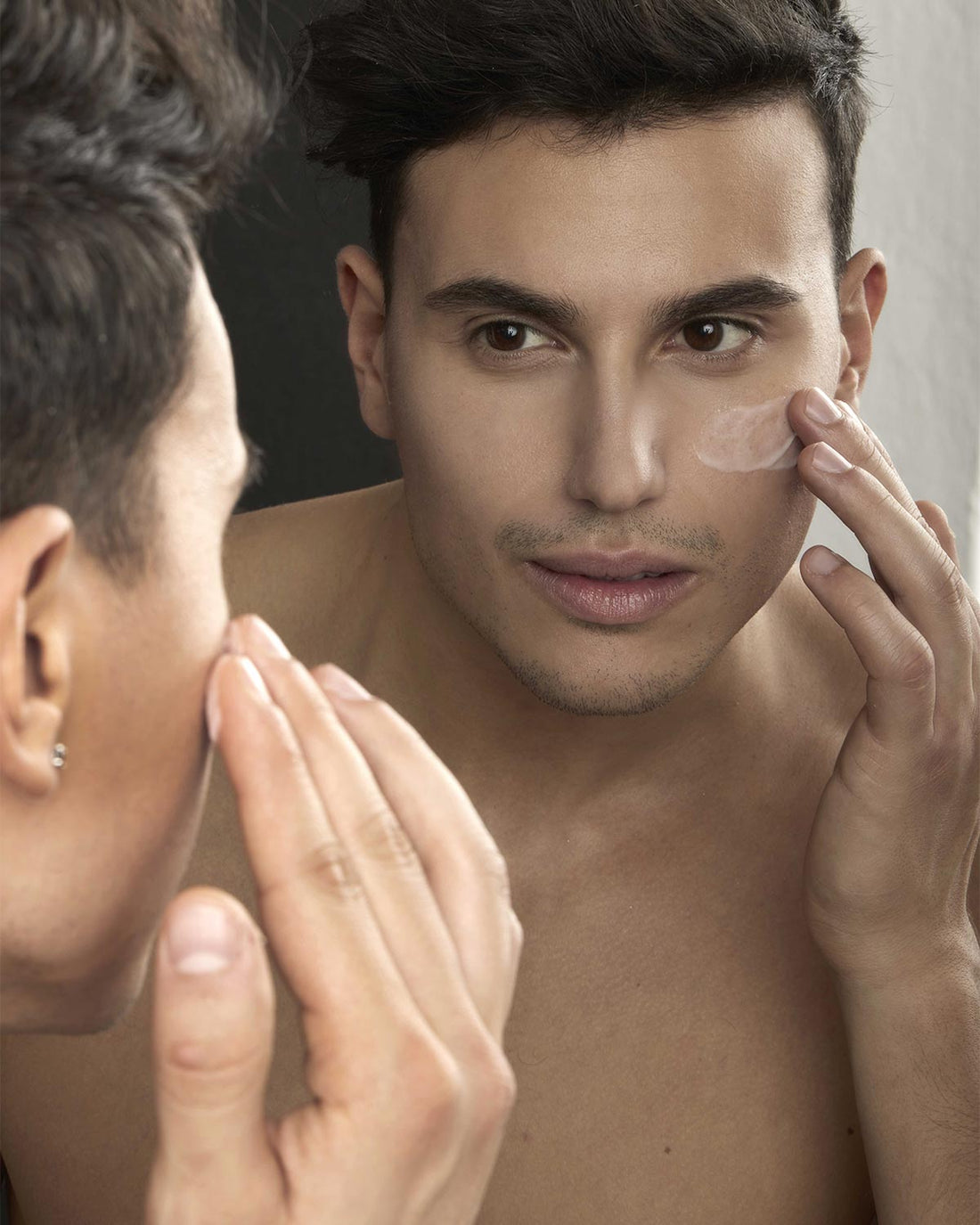 Manage Oily Skin: A Step-by-Step Guide
