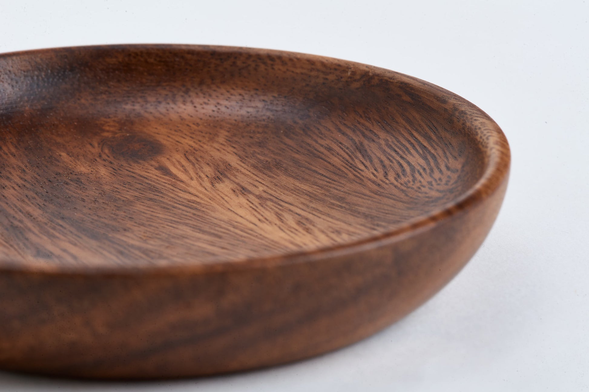 Acacia Wood Plate - Lucid and Real