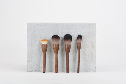 Walnut Handle Whole-face Makeup Brushes - Lucid and Real