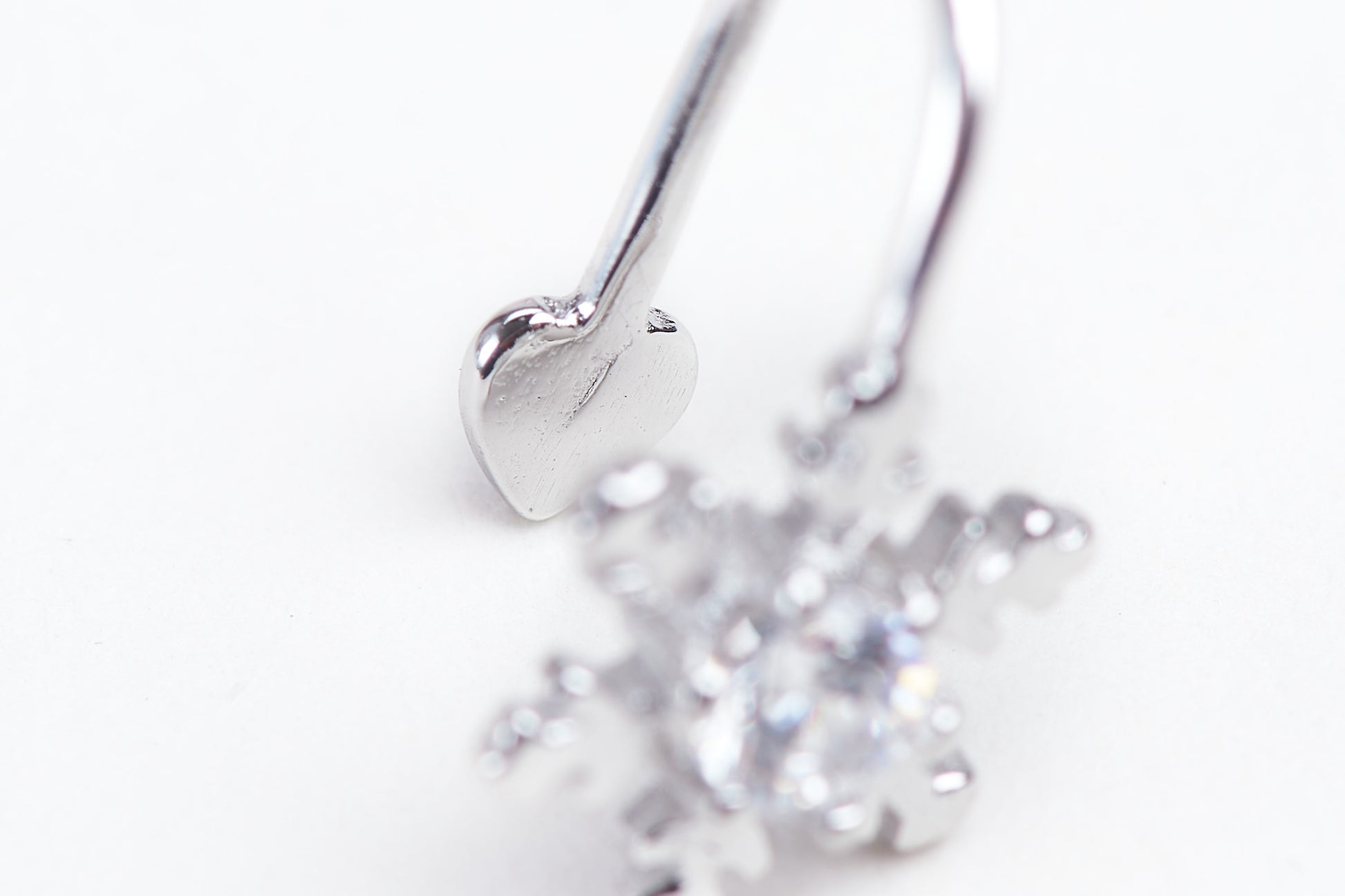 Snow Flake Clip-on Earring - Lucid and Real