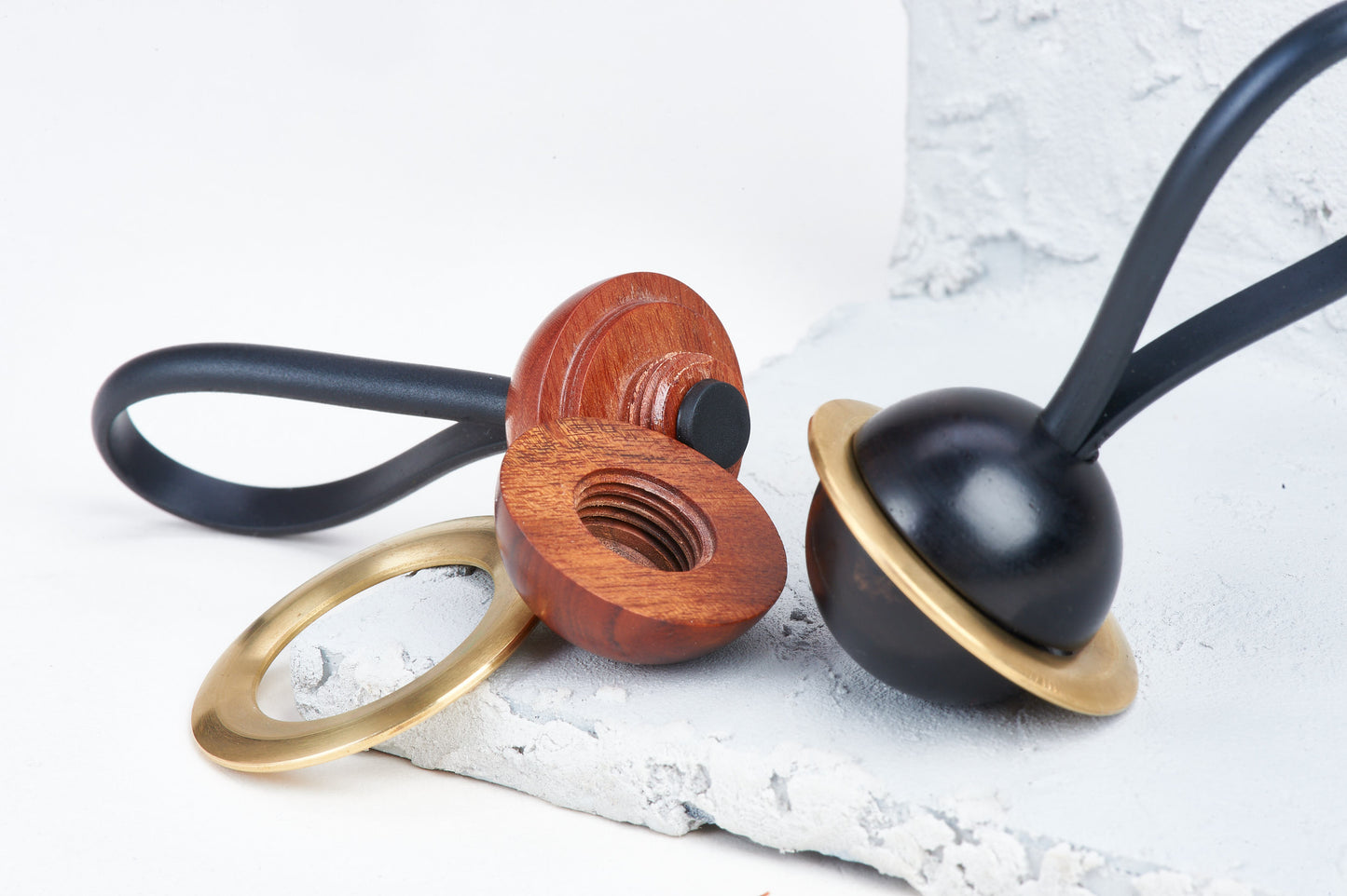 Fidgeting Wooden Saturn Keychain - Lucid and Real
